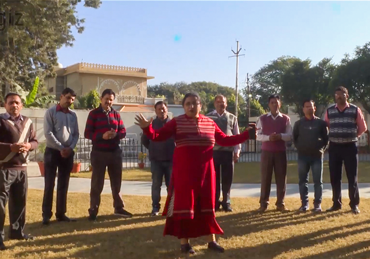 Ganga Box Learning Activity - Human Knot (Dehradun) photo